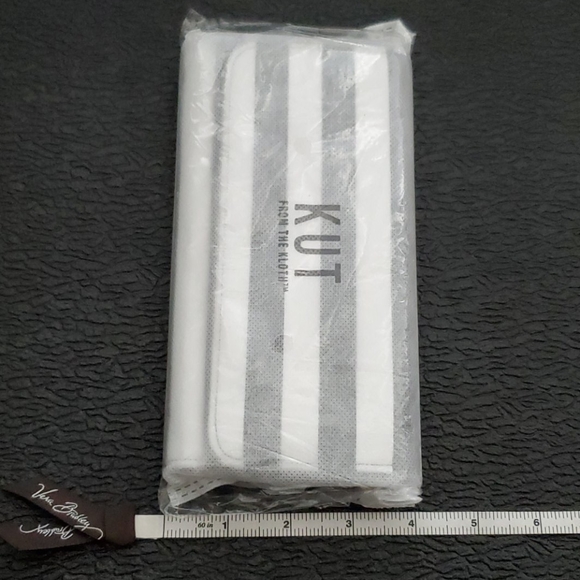 [NWT] Kut from the Kloth Slim Striped Wallet - Picture 9 of 9